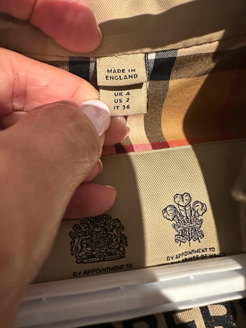 Burberry Kensington trench coat - Picture 3 of 5